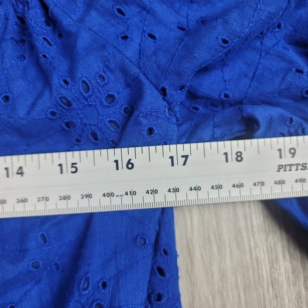 Boohoo Plus Eyelet Off Shoulder Top Cobalt - Picture 9 of 9